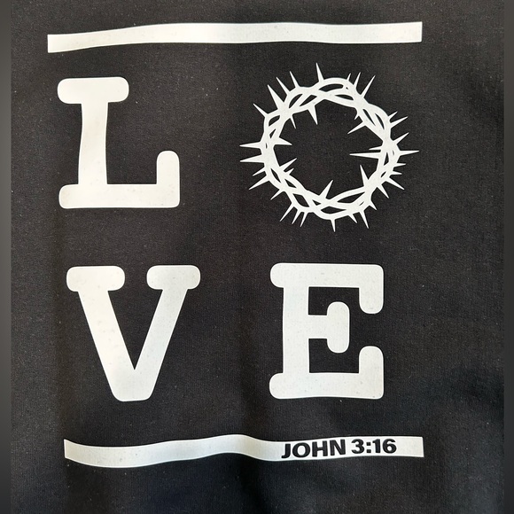 LOVE John 3:16 Black Sweatshirt Size Large - Picture 2 of 3
